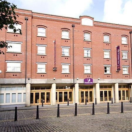 Premier Inn Bristol City Centre King Street Buitenkant foto