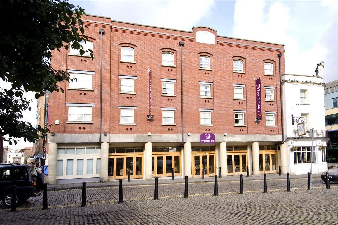 Premier Inn Bristol City Centre King Street Buitenkant foto