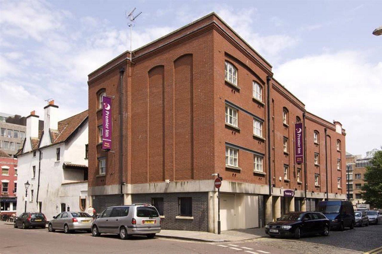 Premier Inn Bristol City Centre King Street Buitenkant foto