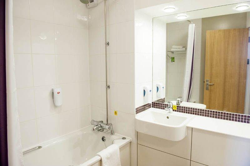 Premier Inn Bristol City Centre King Street Buitenkant foto